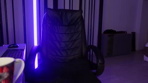 Snapshot of tommy_burnzzz chatting on 02.11.25 tommy burnzzz online show from 02.11.25