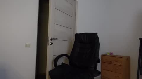 Snapshot of tommy_burnzzz chatting on 03.12.25 tommy burnzzz online show from 03.12.25