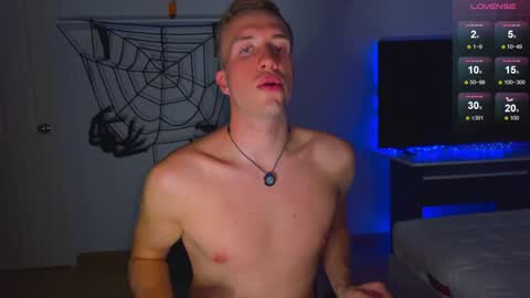 Snapshot of tommy_cumfinger chatting on 12.11.24 Tommy online show from 12.11.24