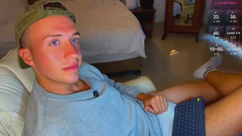 Snapshot of tommy_cumfinger chatting on 09.09.25 Tommy online show from 09.09.25