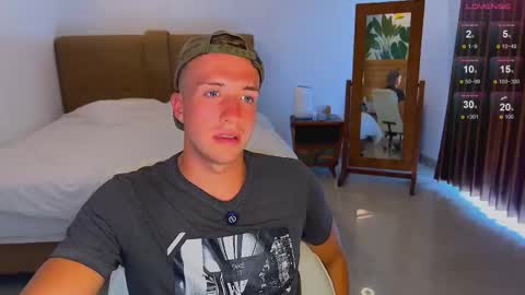 Snapshot of tommy_cumfinger chatting on 09.20.25 Tommy online show from 09.20.25