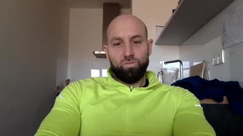 Thomas Fit online show from 12.05.24