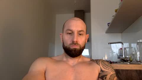 Thomas Fit online show from 12.10.24