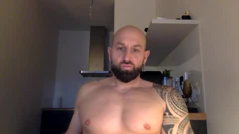 Thomas Fit online show from 01.11.25