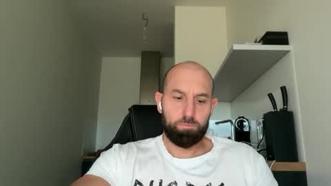 Thomas Fit online show from 10.05.25