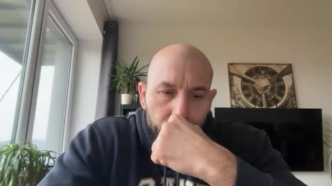 Thomas Fit online show from 12.15.25