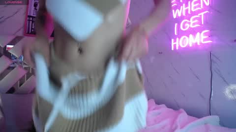 leyla  online show from 12.21.24