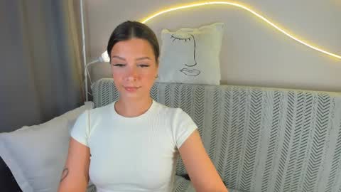 Snapshot of tony_hailey chatting on 05.13.26 Lisa online show from 05.13.26