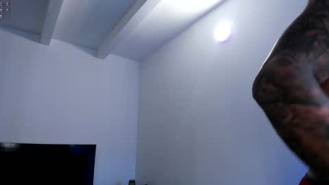 Snapshot of tony_muscle1 chatting on 01.30.25 tony muscle1 online show from 01.30.25