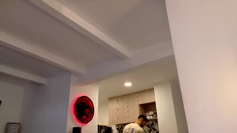 tony muscle1 online show from 11.24.25