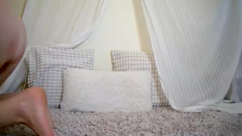 Snapshot of toohorny4college chatting on 02.05.26 Isabel online show from 02.05.26