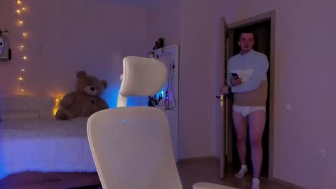 toohornyserj online show from 12.11.24