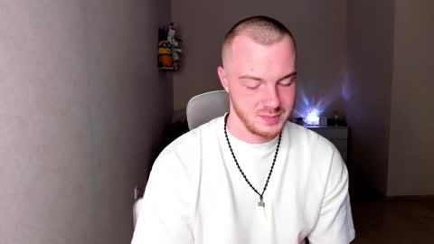 toohornyserj online show from 10.04.25