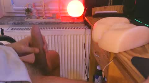 Snapshot of toohugeandstonedxoxo chatting on 10.17.25 toohugeandstonedxoxo online show from 10.17.25