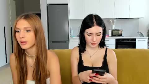 toooli online show from 08.06.26