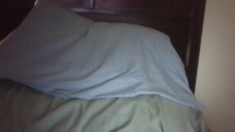 Snapshot of tootall803 chatting on 01.29.25 TooTall803 online show from 01.29.25