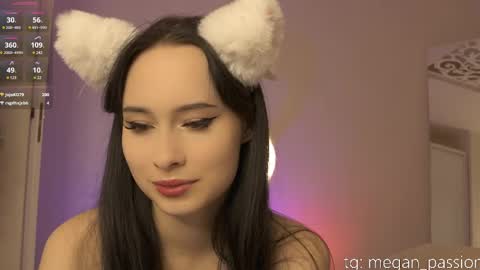 Im MeganLovense on Ill be online  1700 UTC online show from 02.22.25