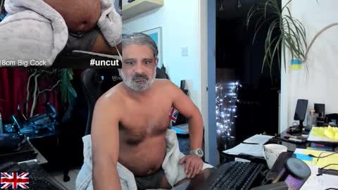 Snapshot of topalphaboss chatting on 09.24.25 topalphaboss online show from 09.24.25