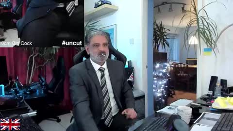 Snapshot of topalphaboss chatting on 10.16.25 topalphaboss online show from 10.16.25