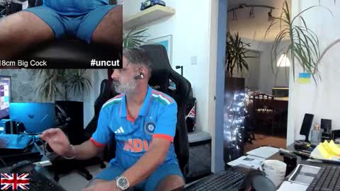 Snapshot of topalphaboss chatting on 10.17.25 topalphaboss online show from 10.17.25