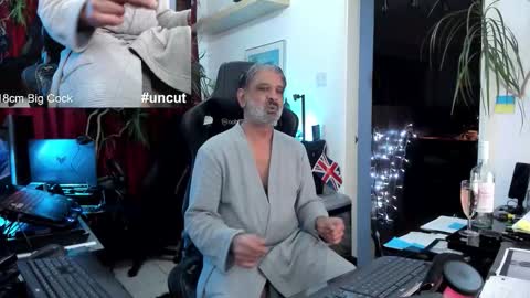 Snapshot of topalphaboss chatting on 11.02.25 topalphaboss online show from 11.02.25