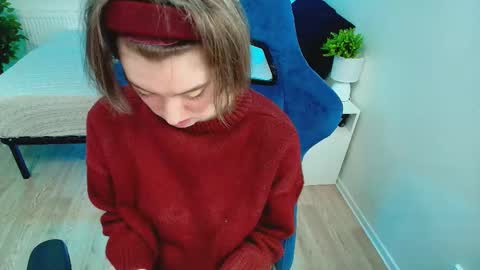 Snapshot of topcranberry chatting on 09.19.25 topcranberry online show from 09.19.25