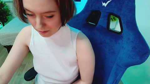 Snapshot of topcranberry chatting on 10.09.25 topcranberry online show from 10.09.25