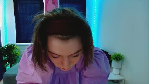 Snapshot of topcranberry chatting on 10.12.25 topcranberry online show from 10.12.25