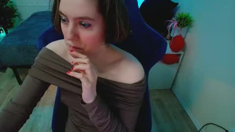 Snapshot of topcranberry chatting on 10.24.25 topcranberry online show from 10.24.25