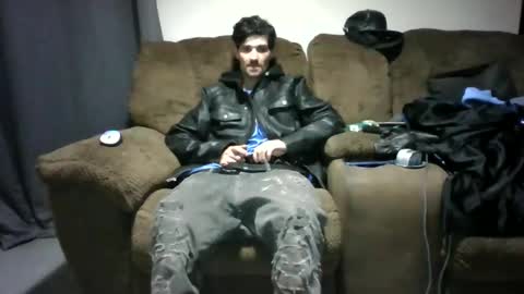 Snapshot of topdogintraining93 chatting on 09.13.25 SagMeOreduceMe online show from 09.13.25