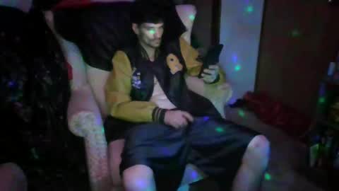 Snapshot of topdogintraining93 chatting on 10.12.25 SagMeOreduceMe online show from 10.12.25