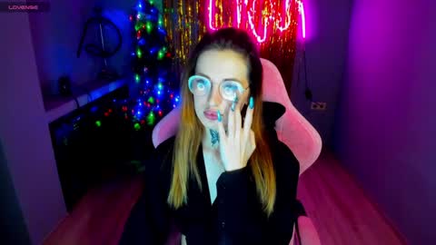 Snapshot of tora_20 chatting on 01.05.25 tora online show from 01.05.25