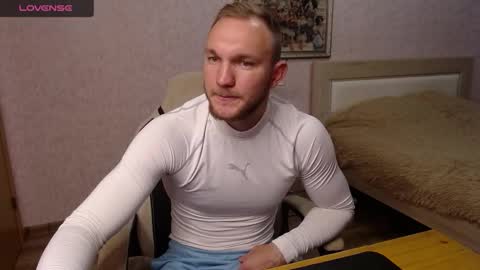 Snapshot of toress1 chatting on 10.19.25 Glebaty online show from 10.19.25