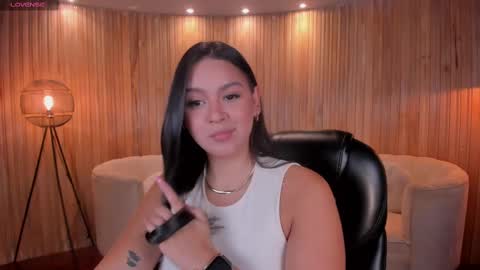 Tori Cross online show from 02.11.25