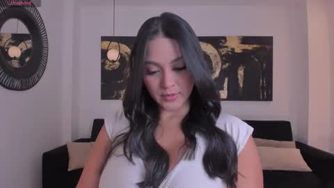 Tori Cross online show from 10.30.25