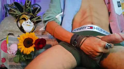 Enzo Moretti online show from 10.31.25