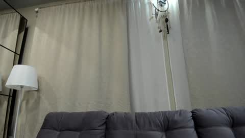 Snapshot of torinova chatting on 12.15.24         online show from 12.15.24