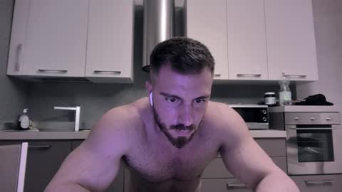 Snapshot of toro_arrapato chatting on 12.01.24 toro_arrapato online show from 12.01.24