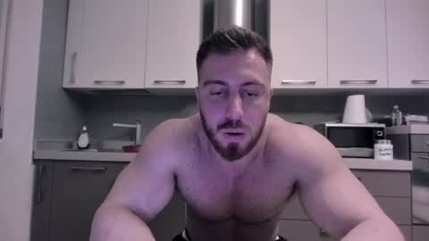 Snapshot of toro_arrapato chatting on 12.14.24 toro_arrapato online show from 12.14.24