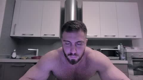 Snapshot of toro_arrapato chatting on 12.19.24 toro_arrapato online show from 12.19.24