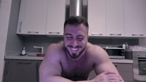 Snapshot of toro_arrapato chatting on 12.28.24 toro_arrapato online show from 12.28.24