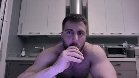 Snapshot of toro_arrapato chatting on 01.02.25 toro_arrapato online show from 01.02.25