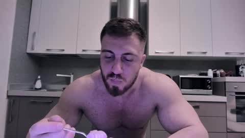 Snapshot of toro_arrapato chatting on 01.06.25 toro_arrapato online show from 01.06.25