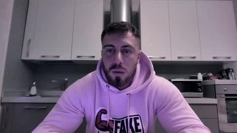 Snapshot of toro_arrapato chatting on 01.08.25 toro_arrapato online show from 01.08.25