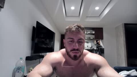 Snapshot of toro_arrapato chatting on 02.17.25 toro_arrapato online show from 02.17.25