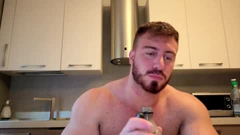 Snapshot of toro_arrapato chatting on 03.12.25 toro_arrapato online show from 03.12.25