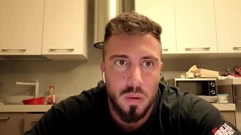 Snapshot of toro_arrapato chatting on 09.24.25 toro_arrapato online show from 09.24.25