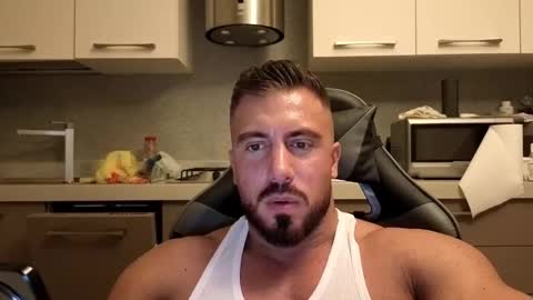 Snapshot of toro_arrapato chatting on 10.16.25 toro_arrapato online show from 10.16.25