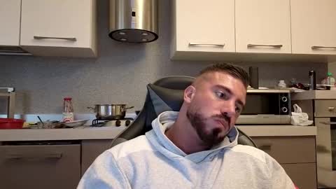 Snapshot of toro_arrapato chatting on 10.18.25 toro_arrapato online show from 10.18.25