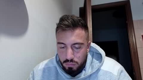 Snapshot of toro_arrapato chatting on 10.19.25 toro_arrapato online show from 10.19.25